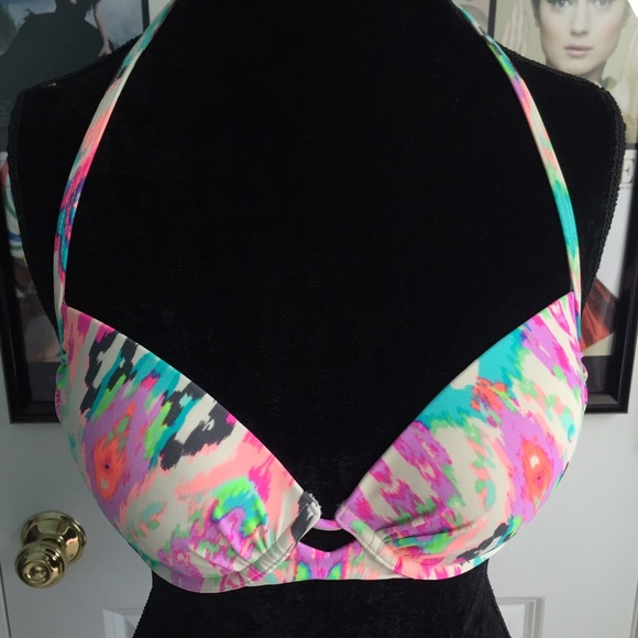 Xhilaration Other - Xhilaration Padded Multi-Colored Ikat Printed String Bikini Set Size M